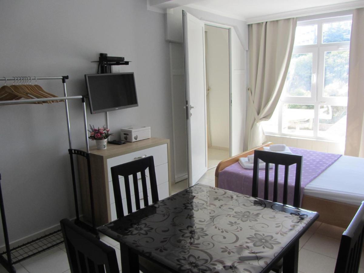 Apartamento Cernogoriya voyage Rafajlovići Exterior foto