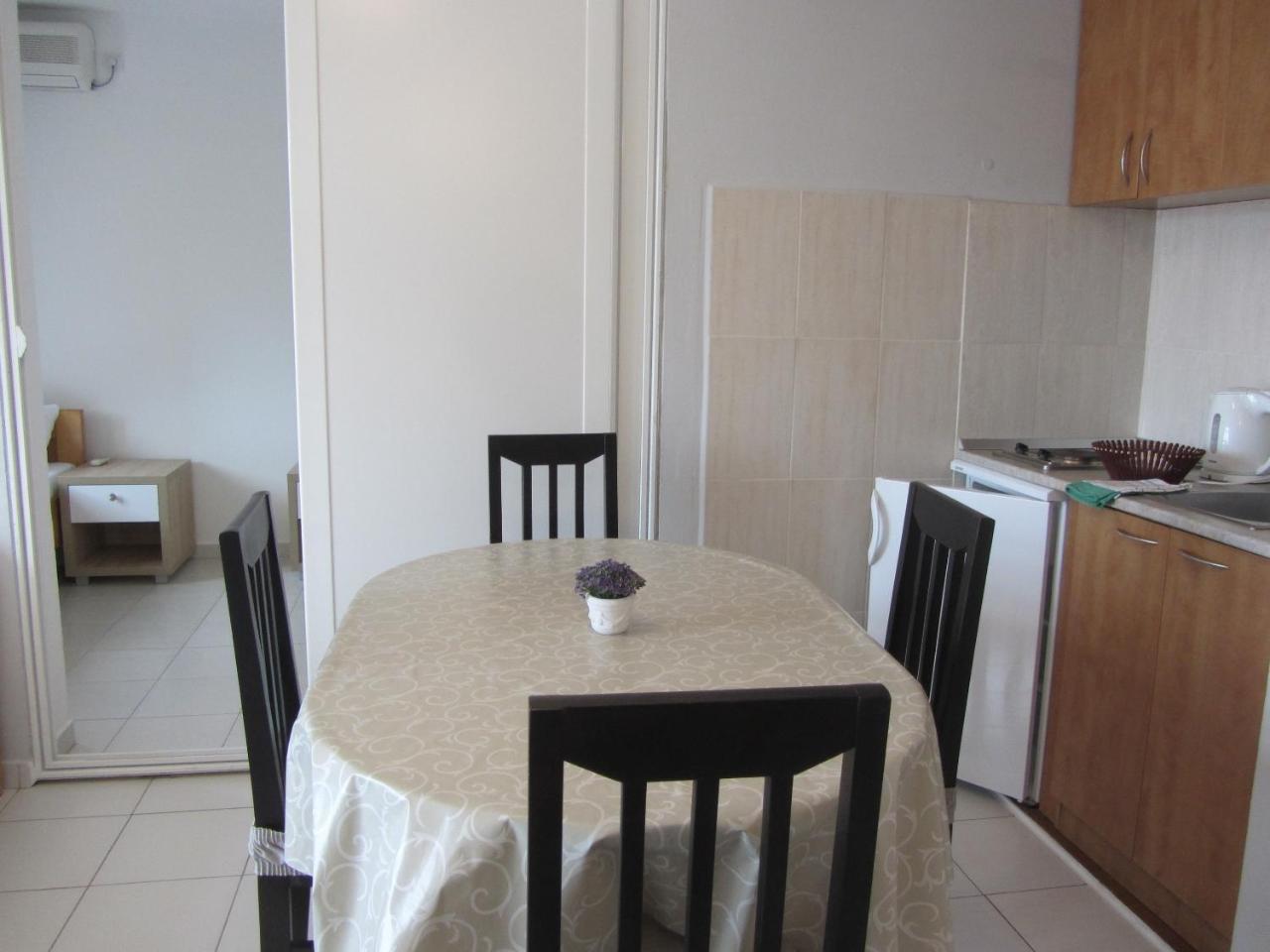 Apartamento Cernogoriya voyage Rafajlovići Exterior foto